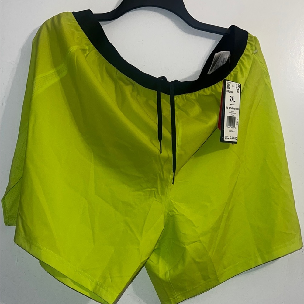Reebok 2XL Men RE Woven Neon running Shorts